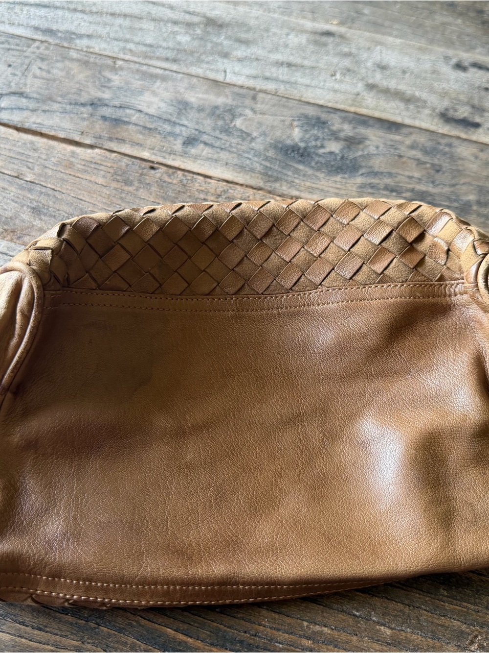 Bottega Veneta Woven Leather Zip Pouch in Tan, UNISEX/ Men’s Toiletry Bag. - Picture 6 of 10